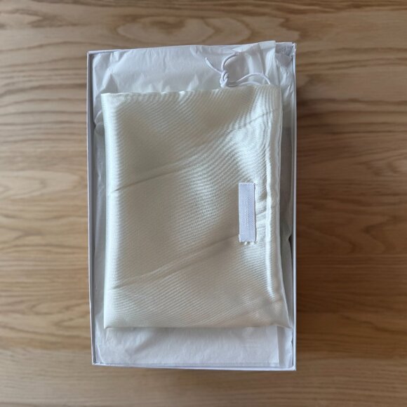 Brand New Suzanne Rae Silver 70's Low Sandal - Picture 5 of 8